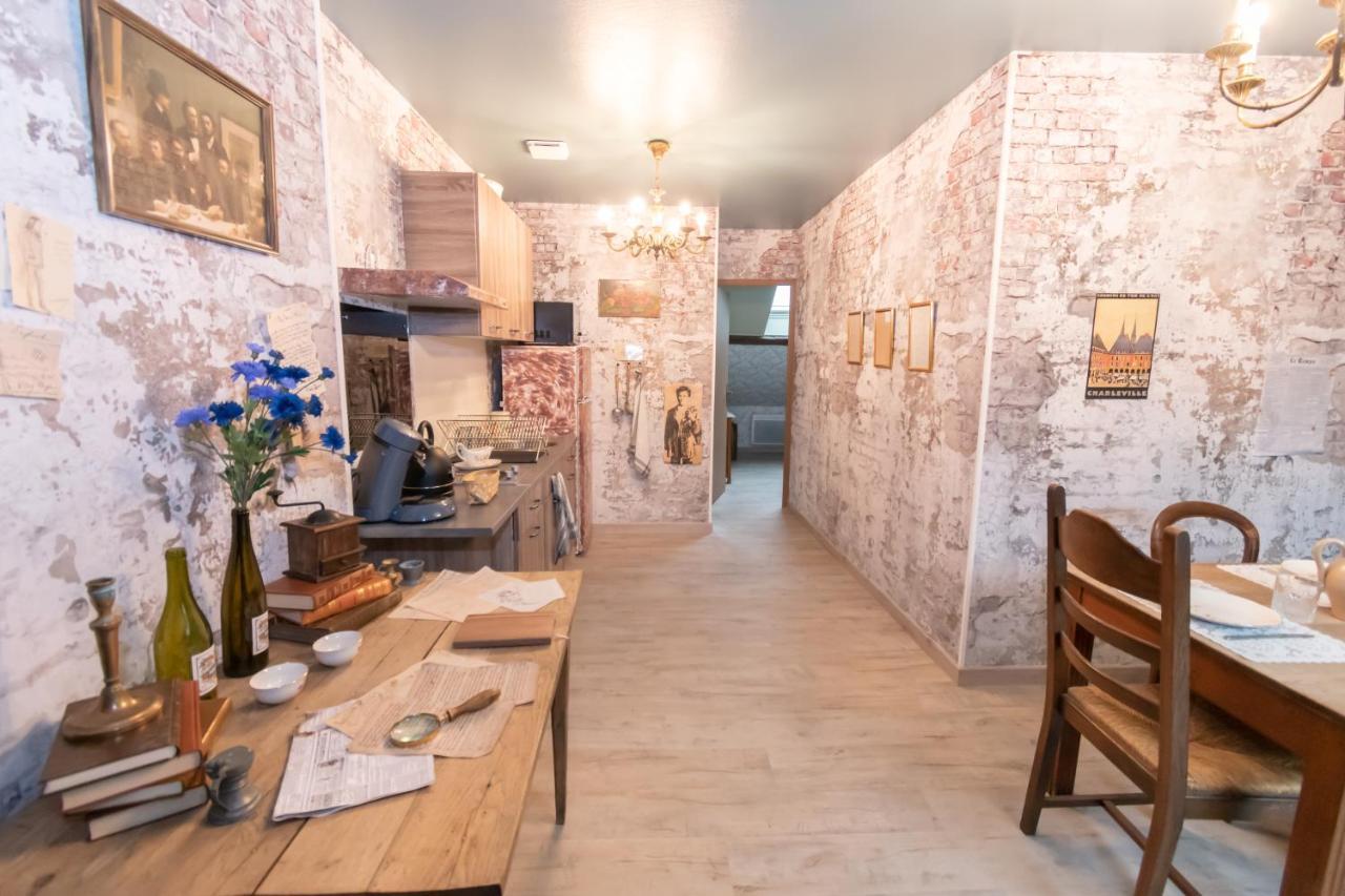 Chez Arthur Rimbaud Charleville-Mézières 外观 照片